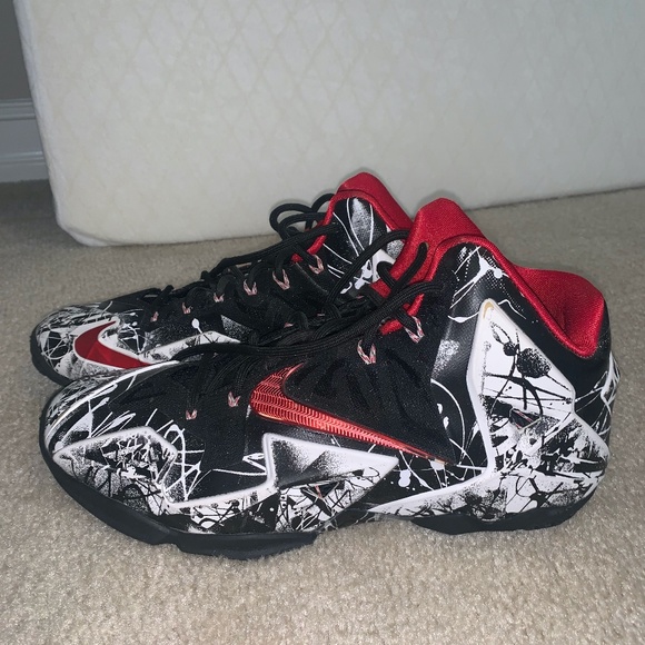 nike lebron xi